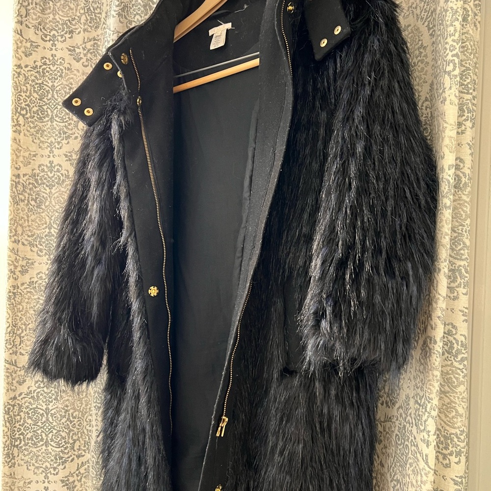 Black Teddy Jacket with Shaggy Faux Fur and Wide Collar